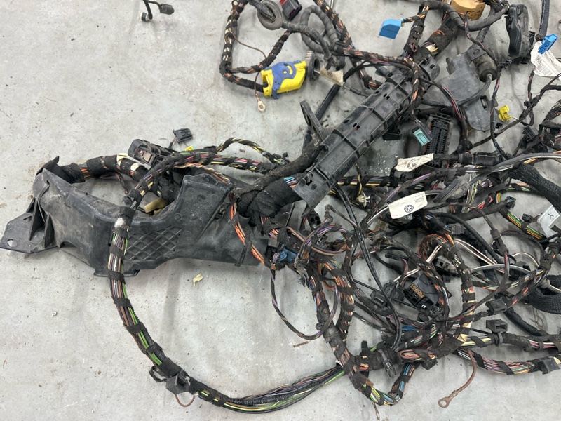 Проводка основная Skoda Yeti 2011