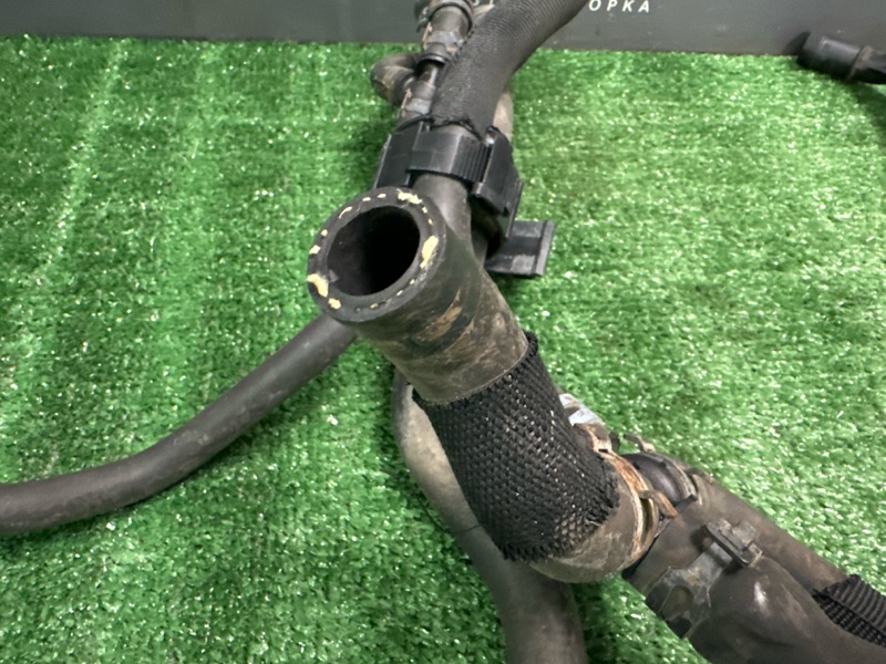 Патрубки охлаждения Skoda Yeti 2011