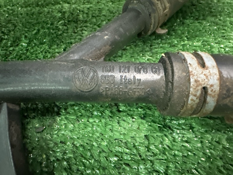 Патрубки охлаждения Skoda Yeti 2011