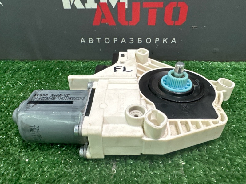 Моторчик стеклоподъёмника Skoda Yeti 2011