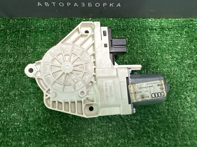 Моторчик стеклоподъёмника Skoda Yeti 2011