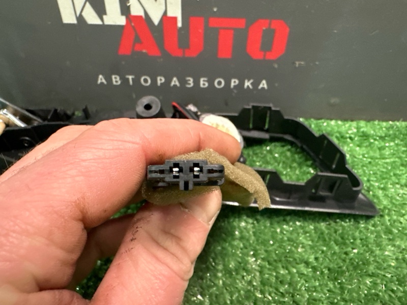 Ручка двери внутренняя Skoda Yeti 2011