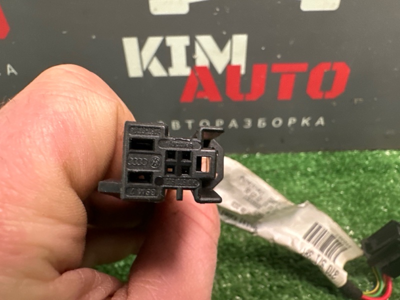 Проводка стеклоподъёмника Skoda Yeti 2011