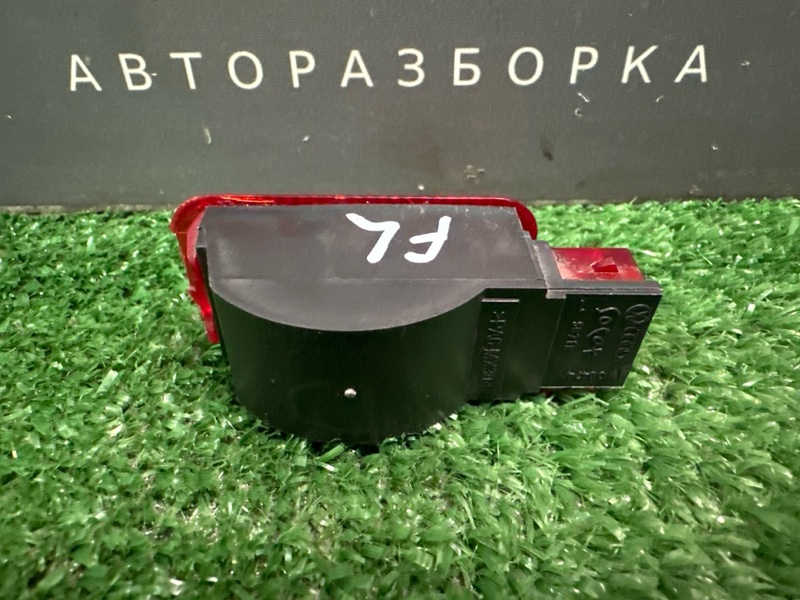 Плафон салонный Skoda Yeti 2011