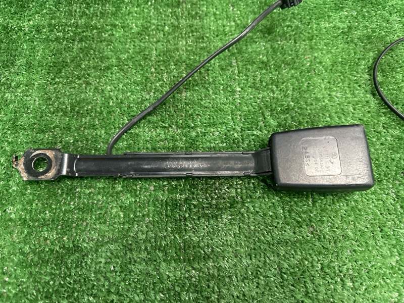 Замок ремня безопасности Skoda Yeti 2011