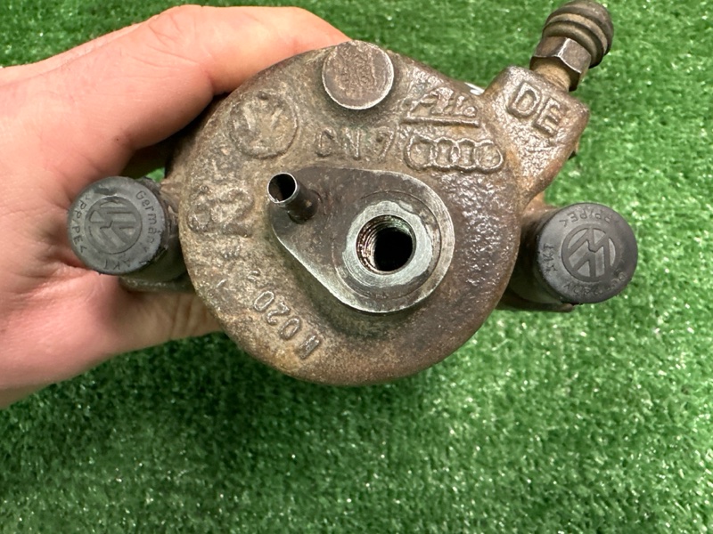 Суппорт тормозной Skoda Yeti 2011