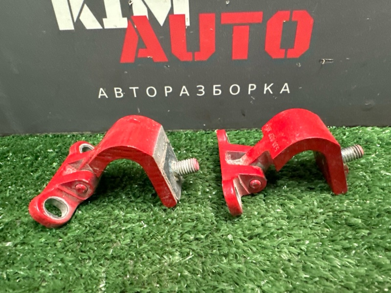 Петли крышки багажника Skoda Fabia 2 2012 HB