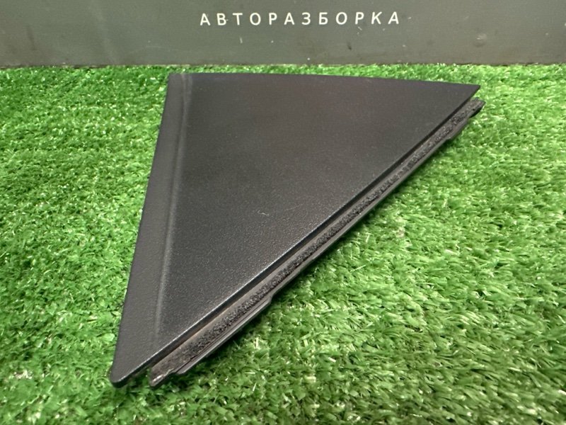 Накладка двери наружная треугольник Kia Cerato 2 TD 2011