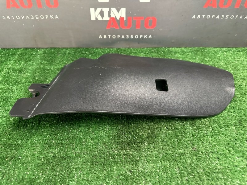 Накладка центральной консоли Kia Cerato 2 TD 2011