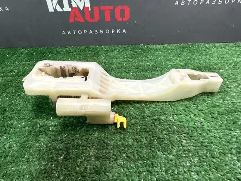 Кронштейн ручки двери Kia Cerato 2 TD 2011