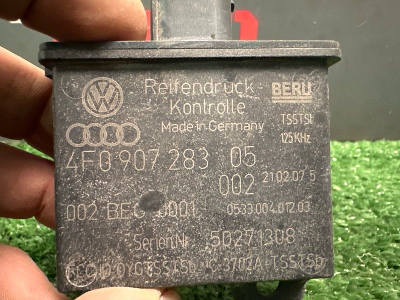 Датчик давления в шинах Audi Q7 2007 4L