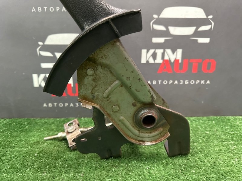 Рычаг ручника Kia Cerato 2 TD 2011
