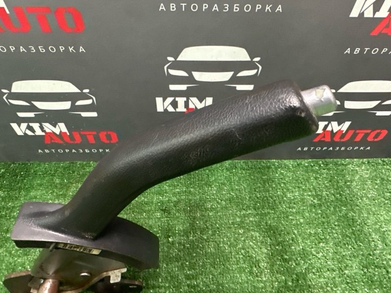 Рычаг ручника Kia Cerato 2 TD 2011
