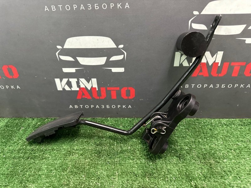 Педаль газа Kia Cerato 2 TD 2011
