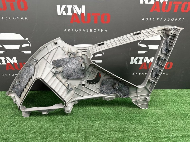Накладка стойки кузова Kia Ceed SW 2010 ED