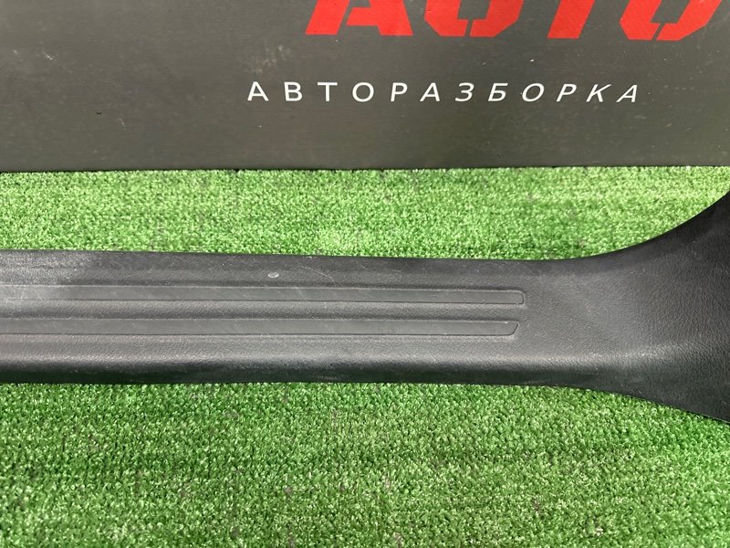 Накладка порога внутренняя Audi A6 quattro 2007 C6