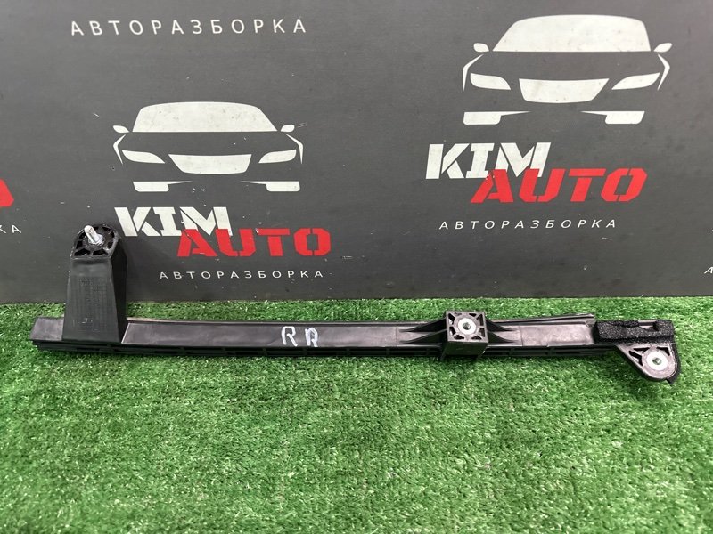Направляющая стекла задней двери Kia Ceed SW 2011 ED
