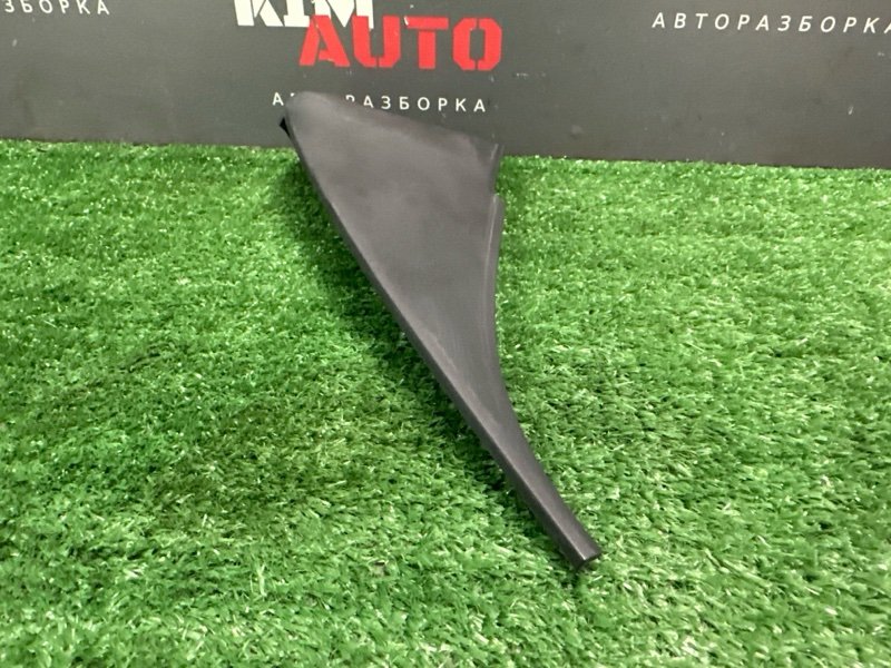 Накладка зеркала внутренняя(уголок) Audi A6 quattro 2007 C6