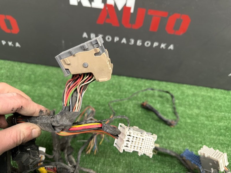 Проводка торпедо Kia Ceed SW 2010 ED