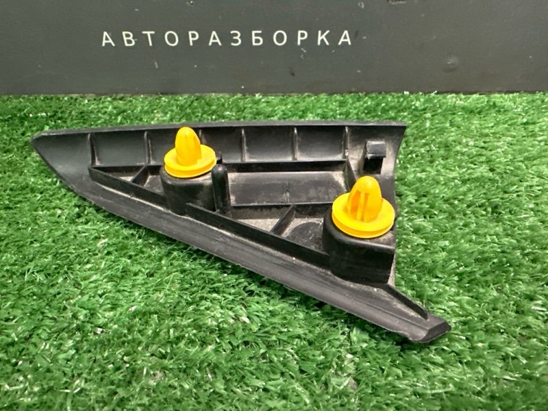 Накладка двери внутренняя Kia Ceed SW 2011 ED