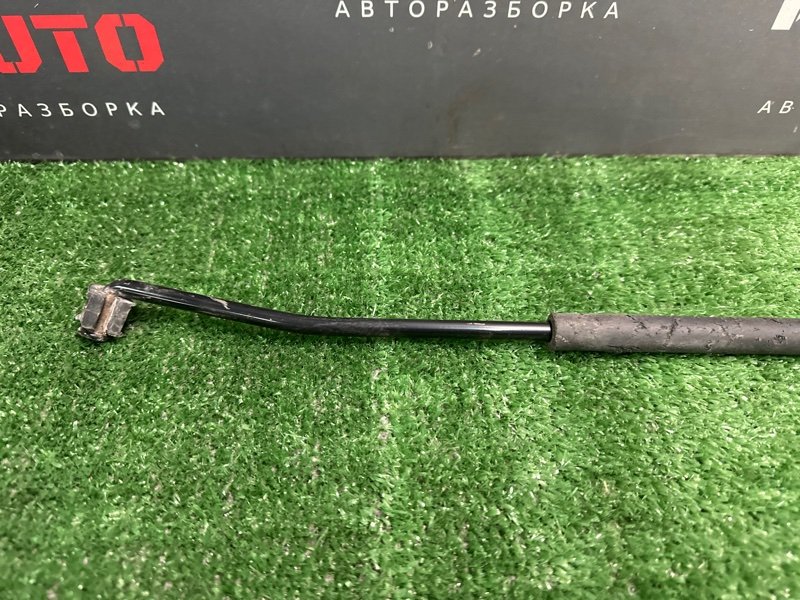 Упор капота Kia Ceed SW 2010 ED