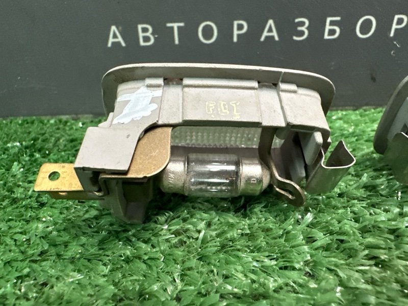 Плафон подсветки солнцезащитных козырьков Kia Ceed SW 2011 ED