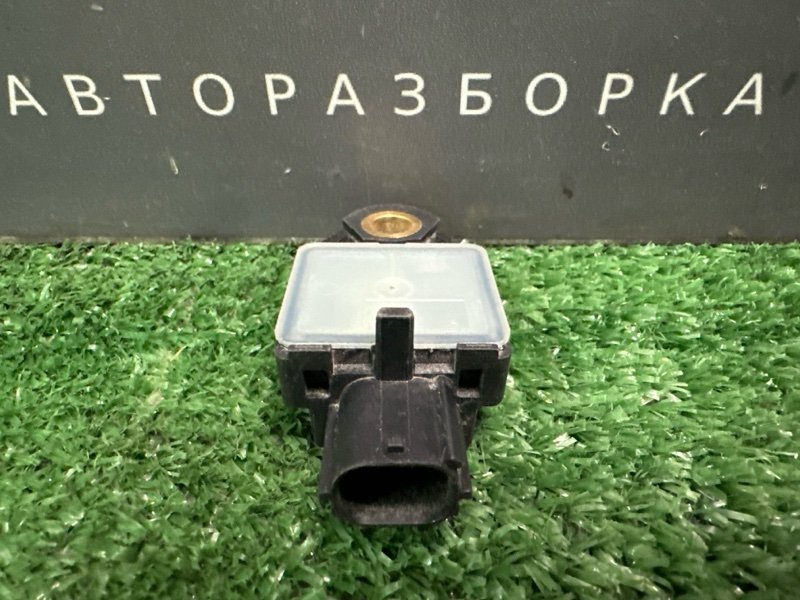 Датчик удара Kia Ceed SW 2011 ED