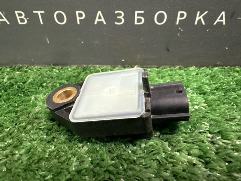 Датчик удара Kia Ceed SW 2011 ED