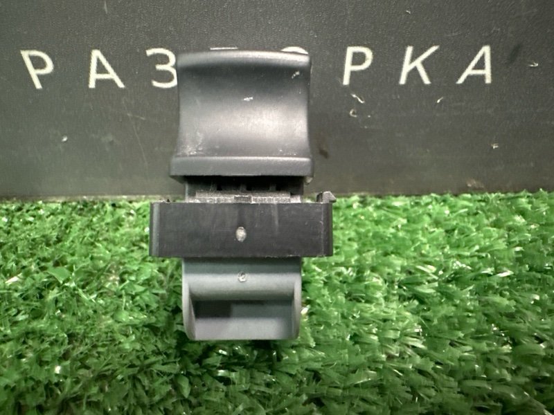 Кнопка стеклоподъемника Audi A6 quattro 2007 C6