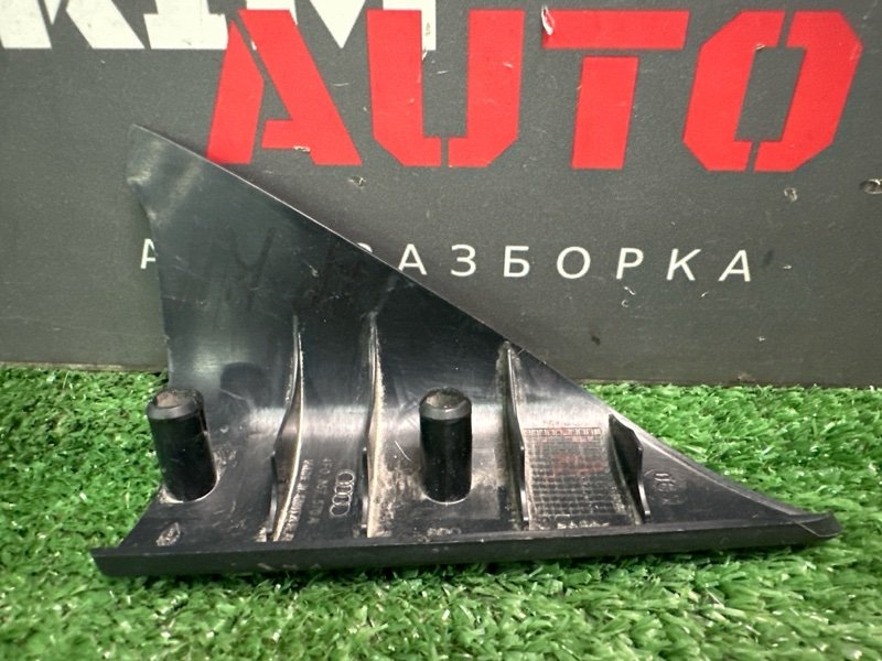 Накладка двери Audi A6 quattro 2007 C6