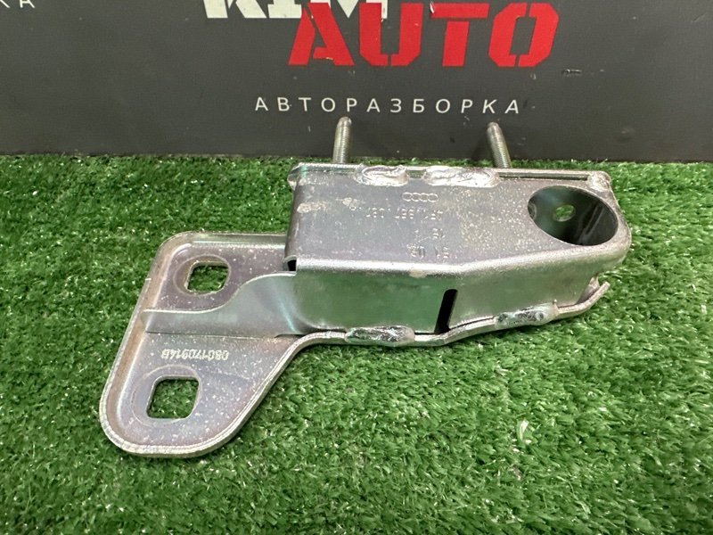 Кронштейн Торпедо Audi A6 quattro 2007 C6