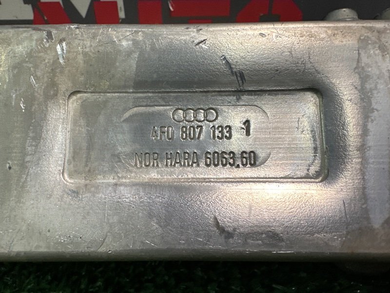 Кронштейн усилителя переднего бампера Audi A6 quattro 2007 C6