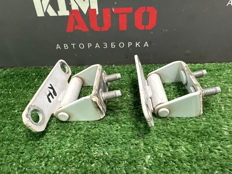 Петли крышки багажника Kia Ceed SW 2010 ED