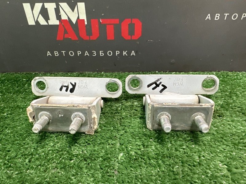 Петли крышки багажника Kia Ceed SW 2010 ED