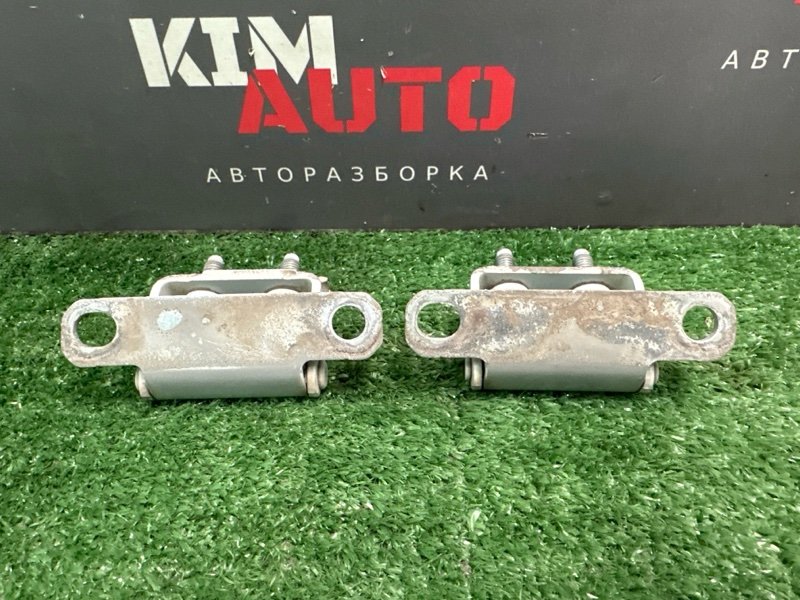 Петли крышки багажника Kia Ceed SW 2010 ED