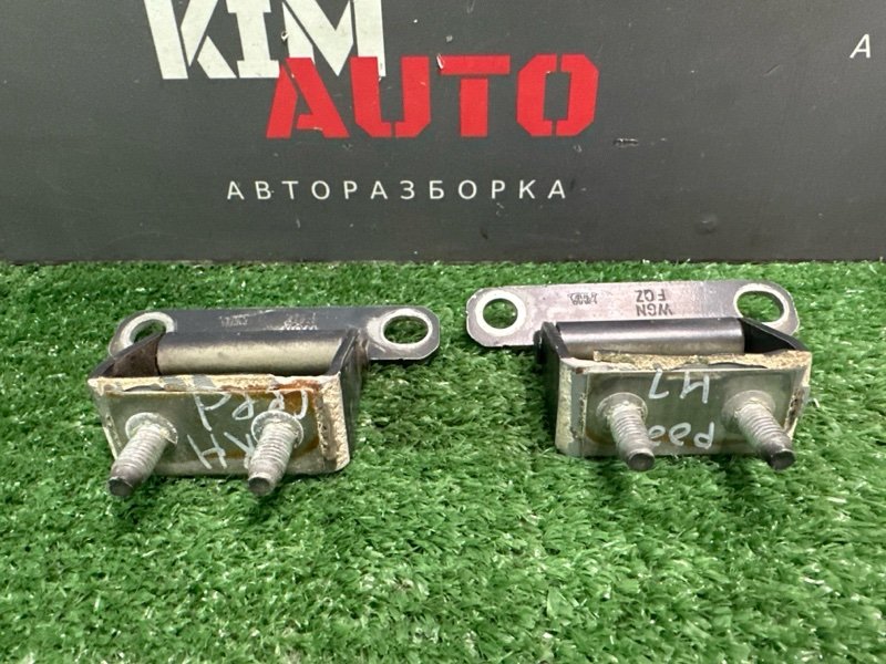Петли крышки багажника Kia Ceed SW 2011 ED