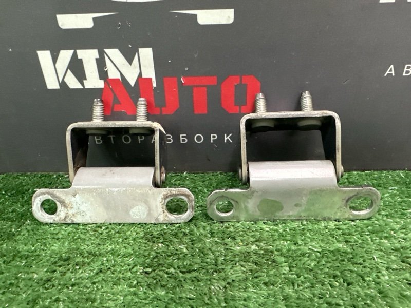 Петли крышки багажника Kia Ceed SW 2011 ED