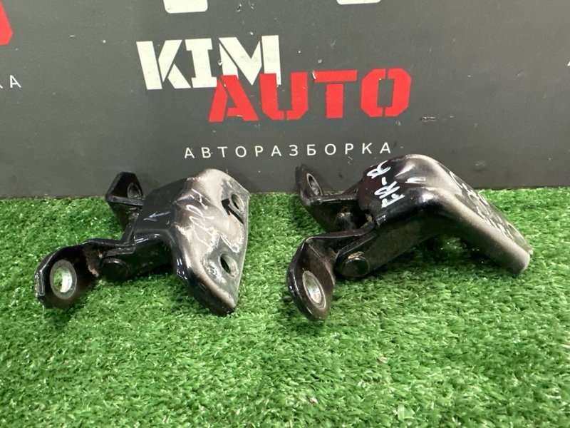 Петли двери Kia Ceed SW 2011 ED