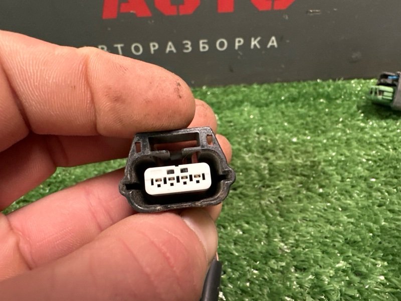 Проводка крышки багажника Lada X-Ray Cross 2022