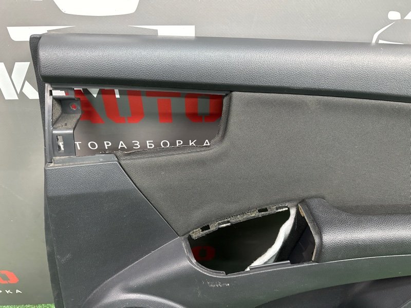 Обшивка двери Kia Sportage 2 2009 KM