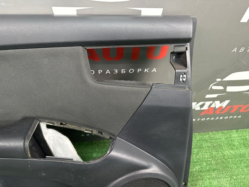 Обшивка двери Kia Sportage 2 2009 KM