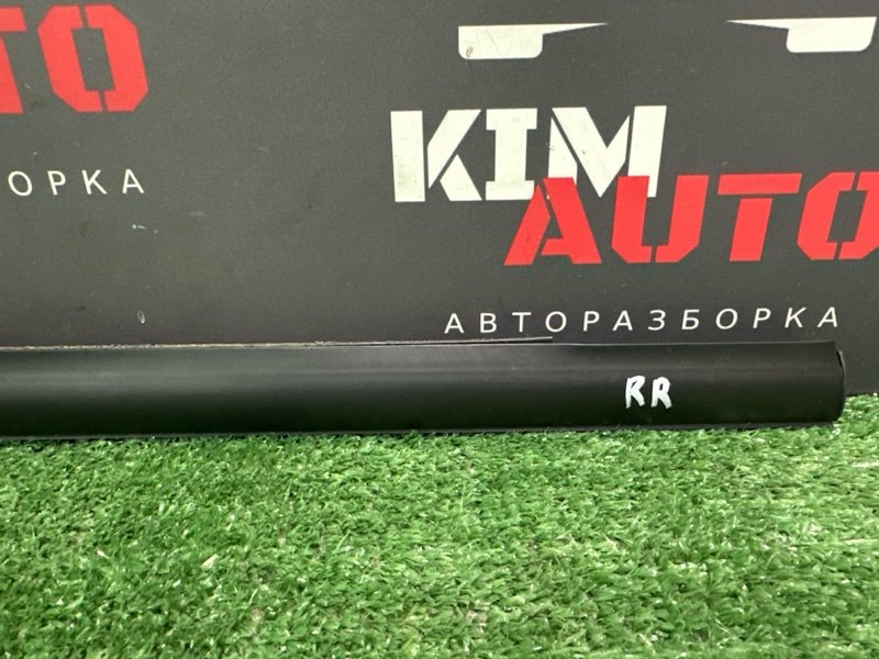 Уплотнитель стекла наружный (Бархотка) Kia Sportage 2 2009 KM