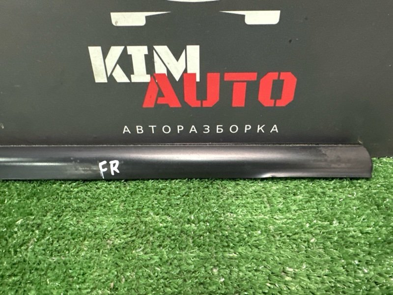 Уплотнитель стекла наружный (Бархотка) Kia Sportage 2 2009 KM