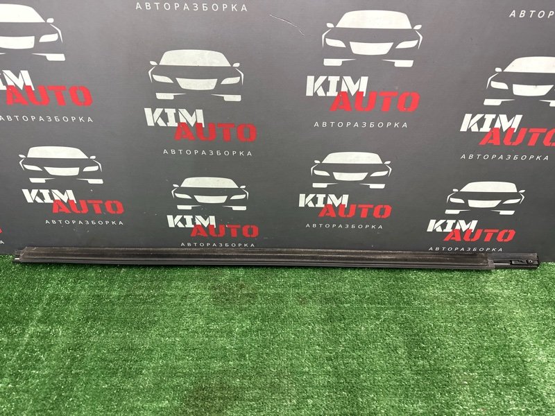 Уплотнитель стекла наружный (Бархотка) Kia Sportage 2 2009 KM