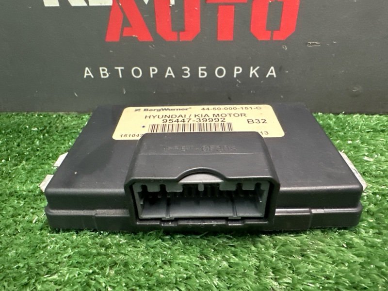 Блок управления полным приводом Kia Sportage 2 2009 KM