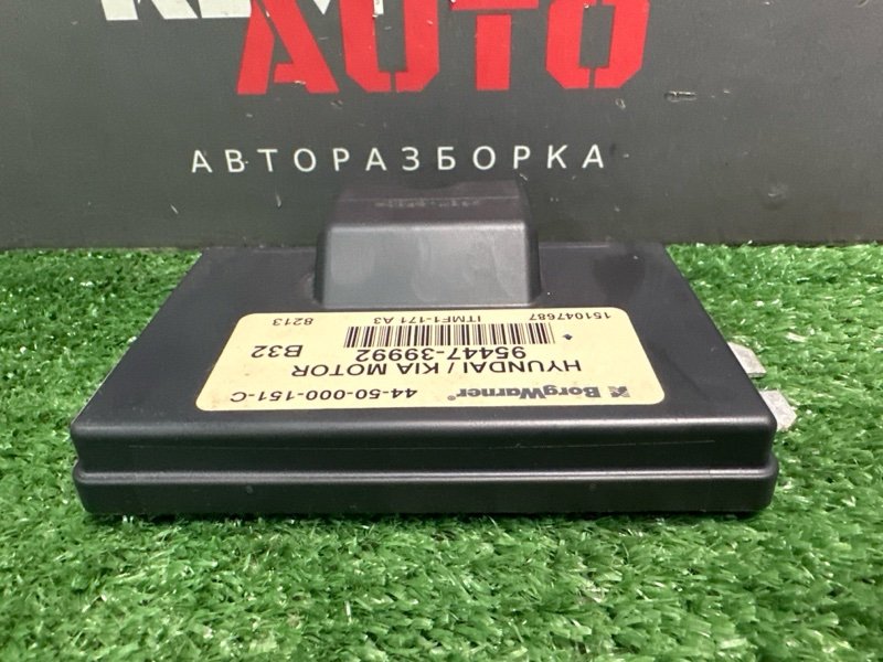 Блок управления полным приводом Kia Sportage 2 2009 KM