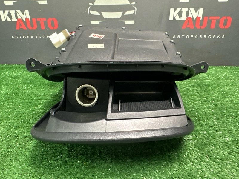 Пепельница Kia Sportage 2 2009 KM