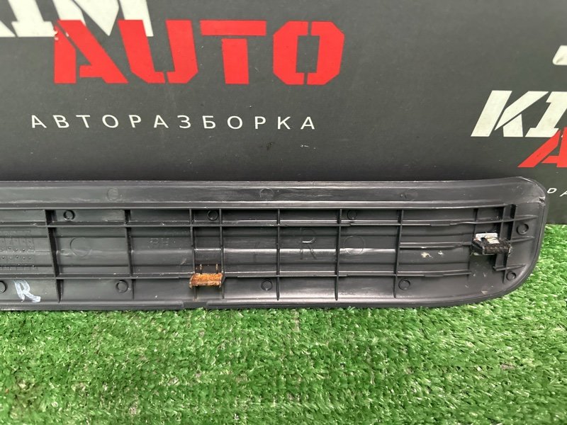 Накладка порога Kia Sportage 2 2009 KM