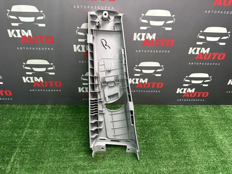Накладка центральной стойки верхняя Kia Sportage 2 2009 KM