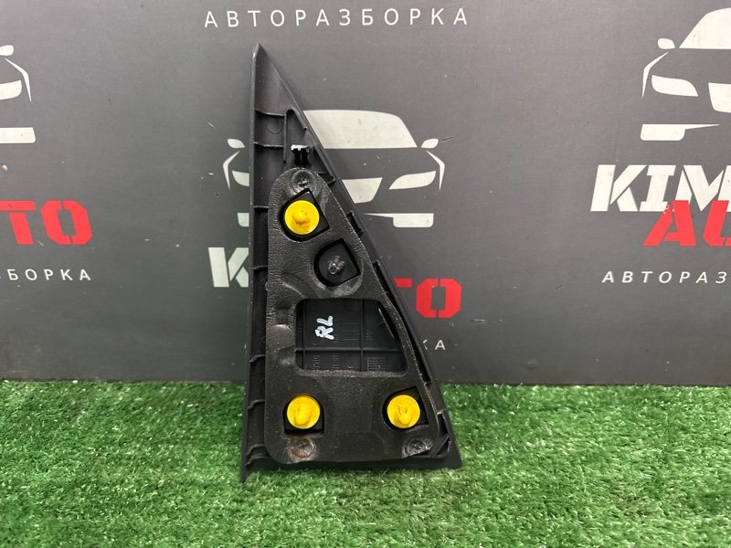 Накладка двери внутренняя Kia Sportage 2 2009 KM